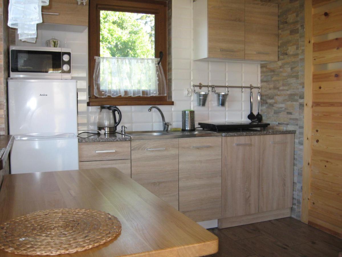 Domek Czerwony Kapturek Villa Plocice Exterior foto